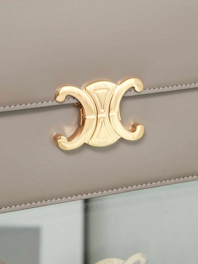 Ce1i*e triomphe bags